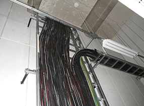 GLP神戸西プロジェクト電気設備工事　幹線配線工事